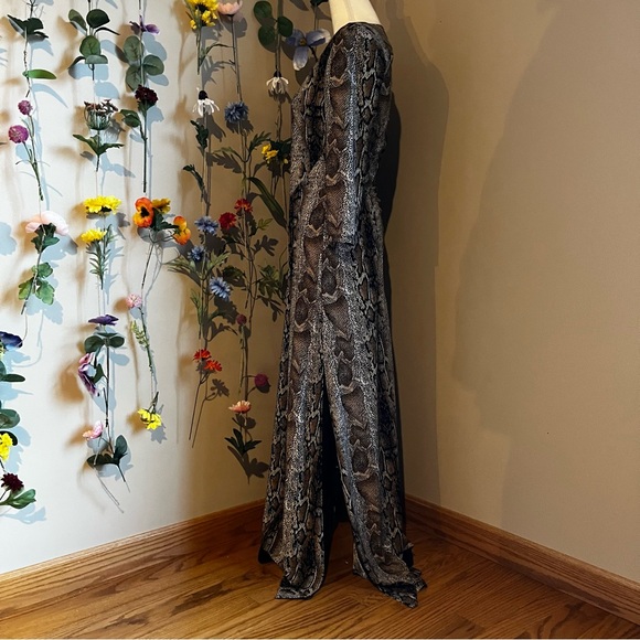 Snake Print Double Slit - Picture 3 of 6